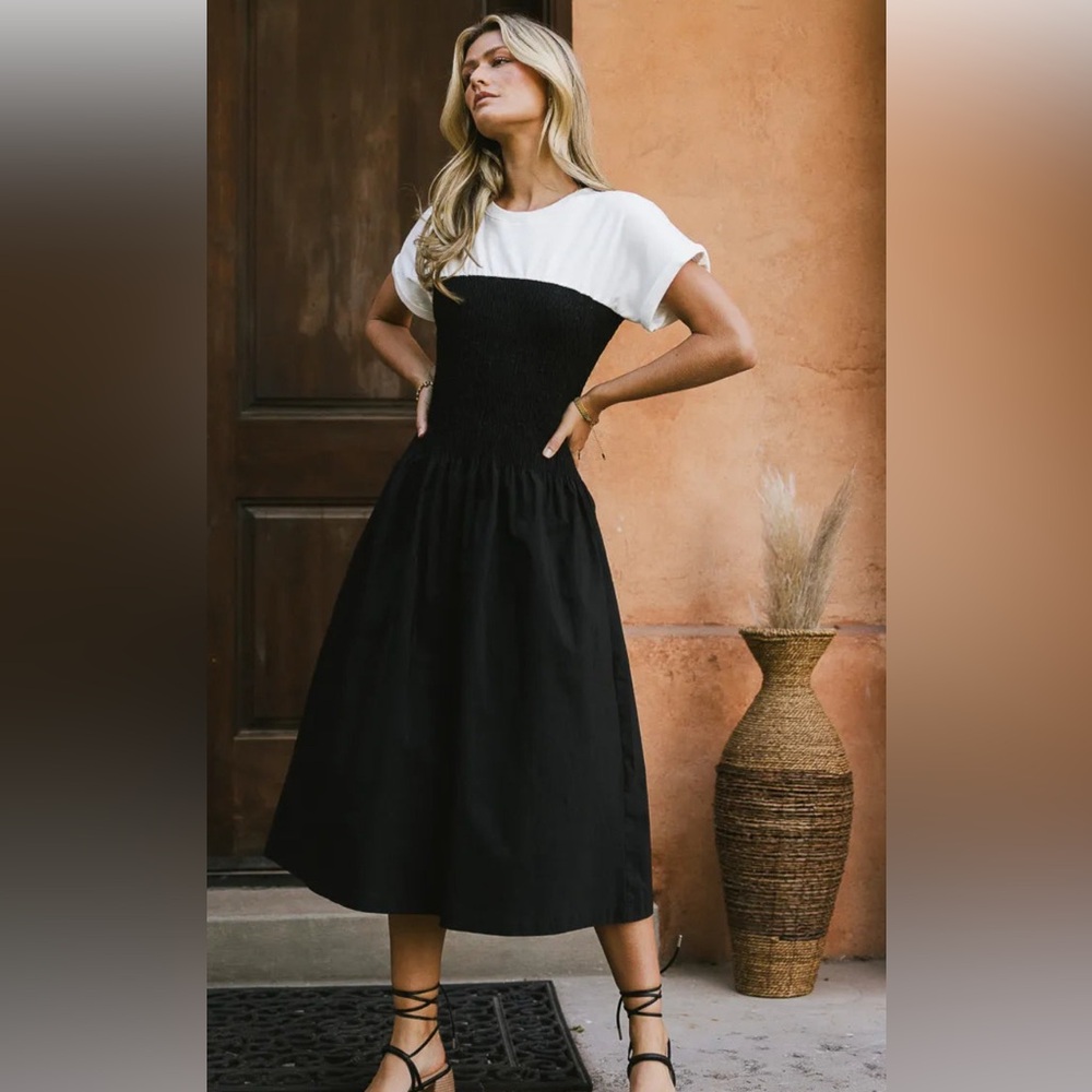 BOHME Aaron & Amber Black & White Smocked Midi Dress Size Large